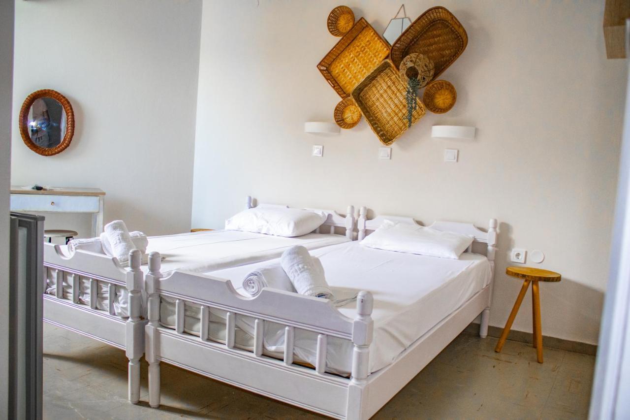 Bob'S Apartments Tolo Luaran gambar